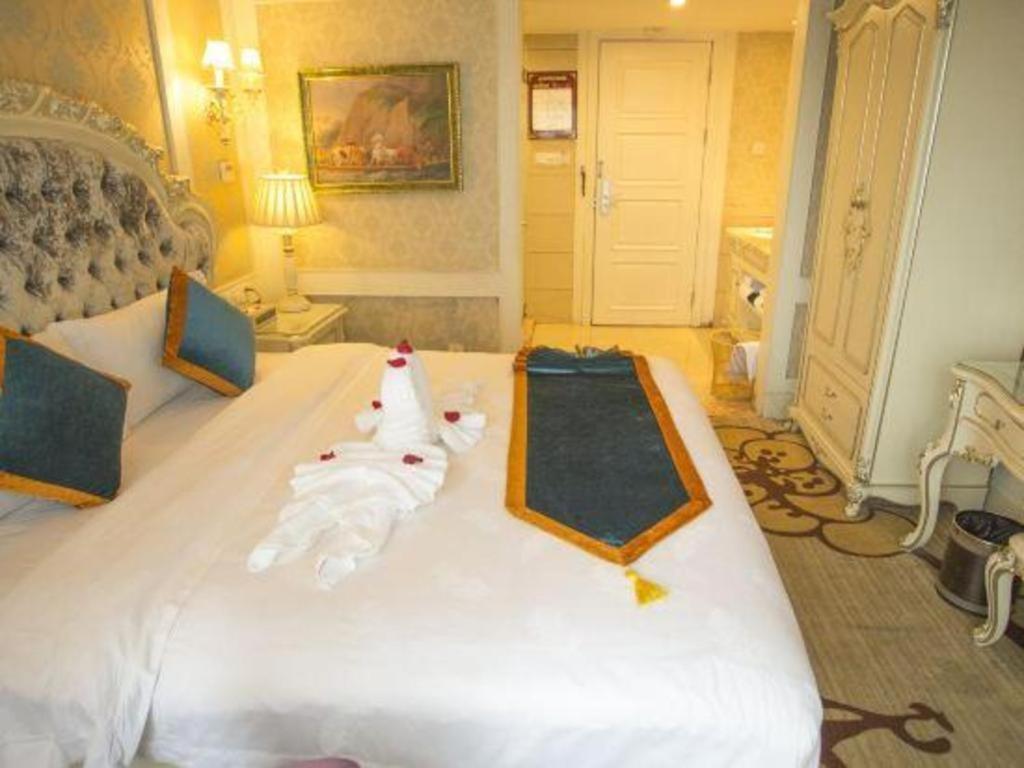 Chengdu French Theme Gold Palace Εξωτερικό φωτογραφία
