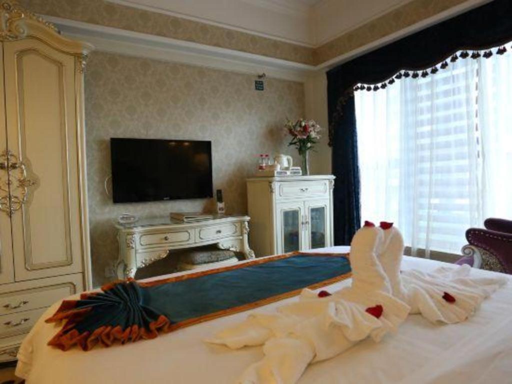 Chengdu French Theme Gold Palace Εξωτερικό φωτογραφία
