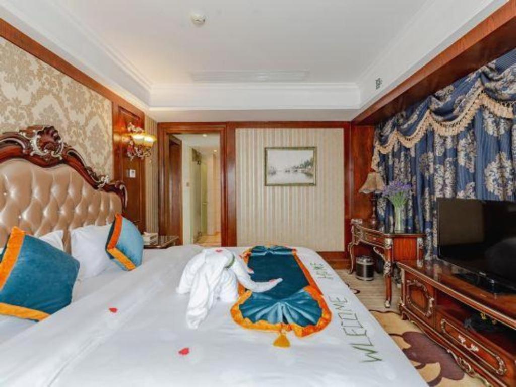Chengdu French Theme Gold Palace Εξωτερικό φωτογραφία