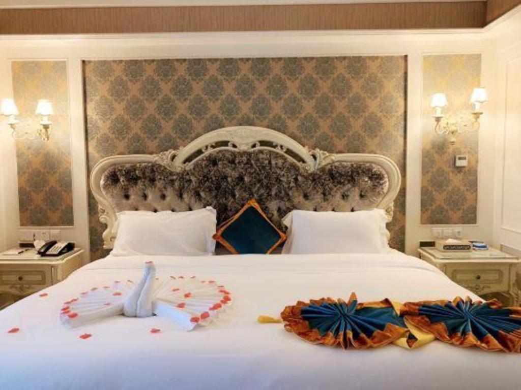 Chengdu French Theme Gold Palace Εξωτερικό φωτογραφία